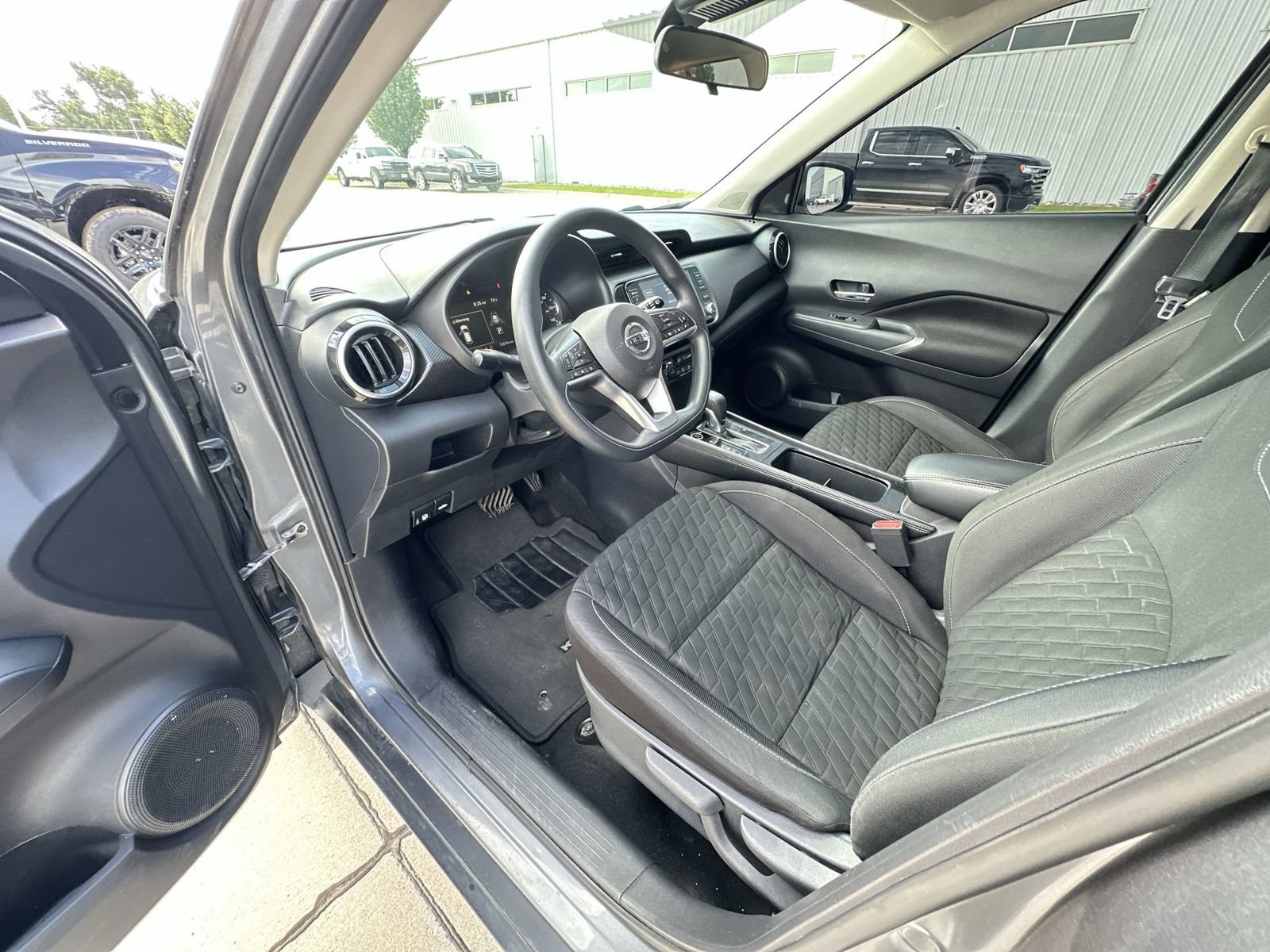 Used 2021 Nissan Kicks SV FWD image 10