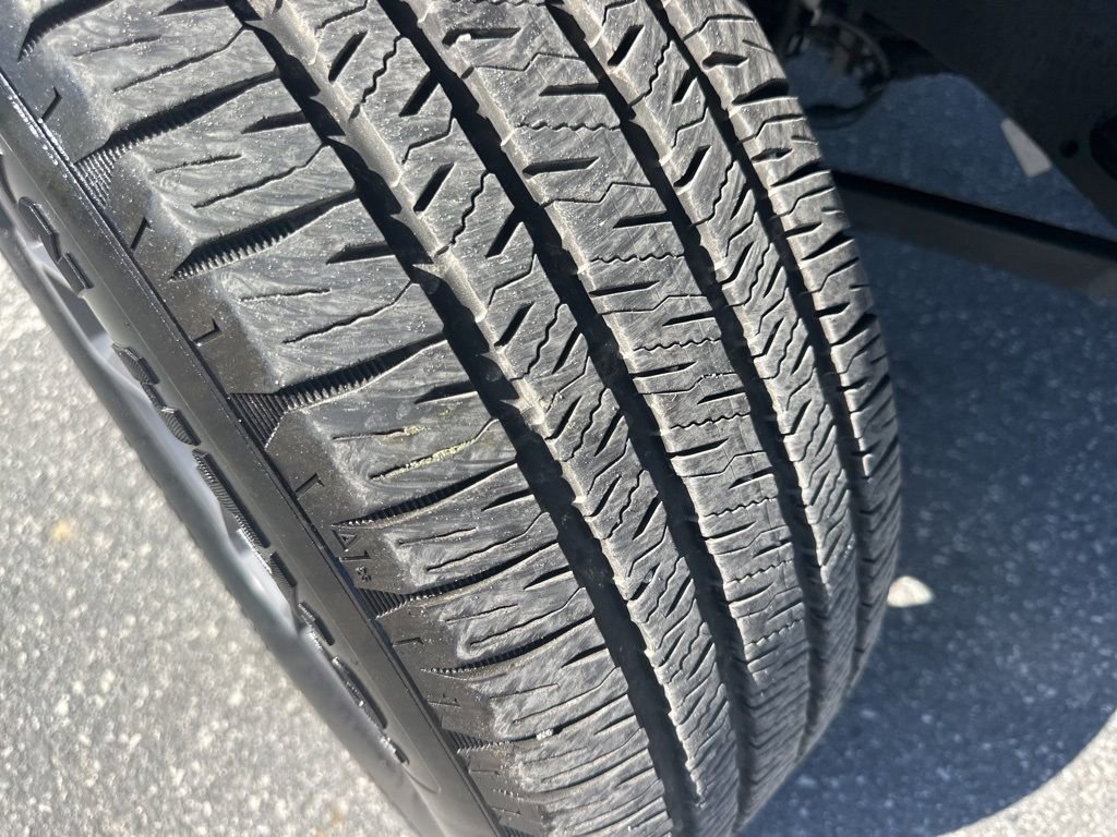 Used 2024 Jeep Wrangler Unlimited w/ Convenience Group image 30