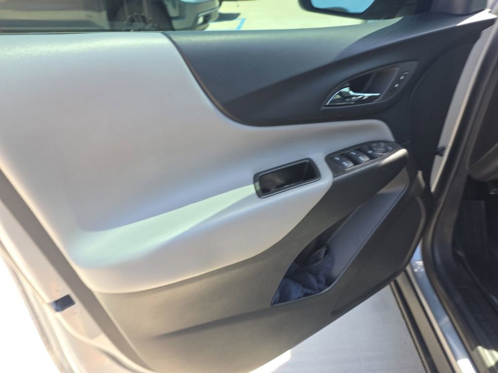 Used 2024 Chevrolet Equinox LS w/ LS Convenience Package FWD image 41