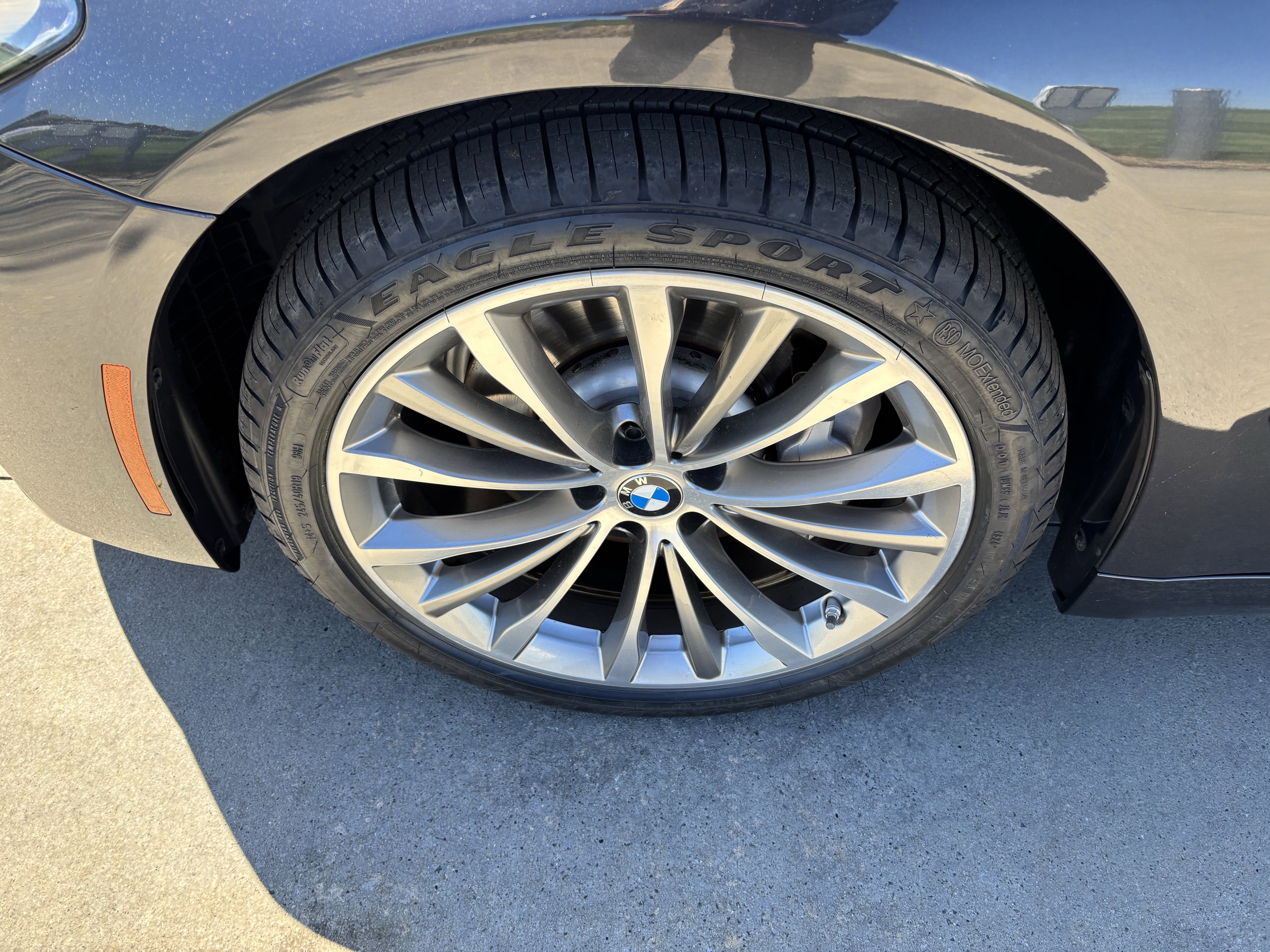 Certified 2023 BMW 530i w/ Premium Package image 13