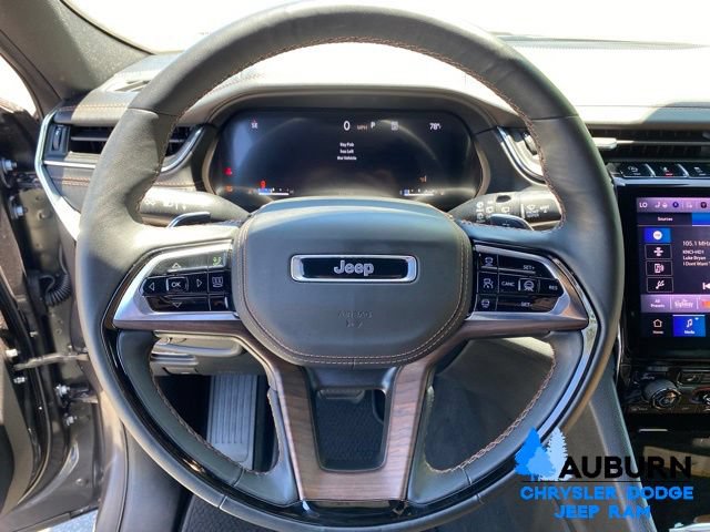 Used 2025 Jeep Grand Cherokee L Summit w/ Obsidian Package AWD/4WD image 42