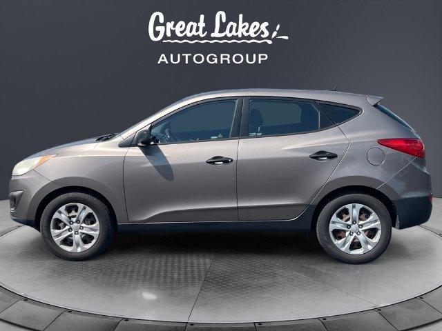 Used 2010 Hyundai Tucson GLS FWD image 2