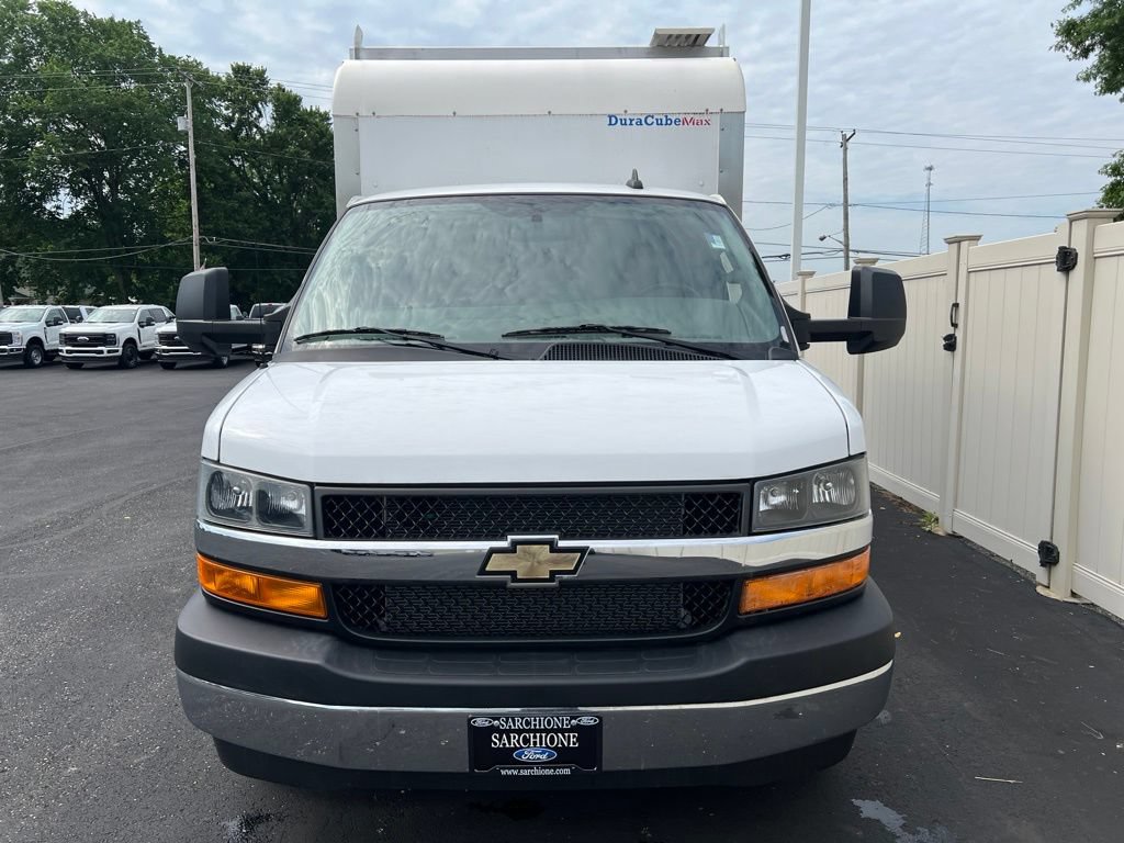 Used 2023 Chevrolet Express 3500 w/ Power Convenience Package RWD image 9