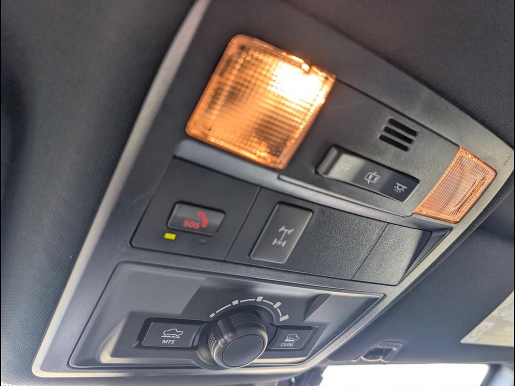 Used 2023 Toyota Tacoma TRD Off-Road w/ Technology Package AWD/4WD image 19