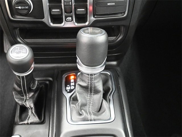 Used 2023 Jeep Wrangler Unlimited Sahara image 25