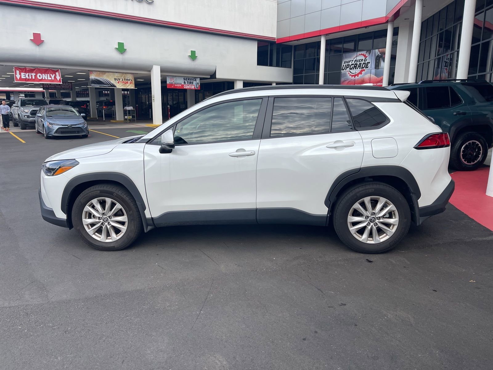 Used 2023 Toyota Corolla Cross LE