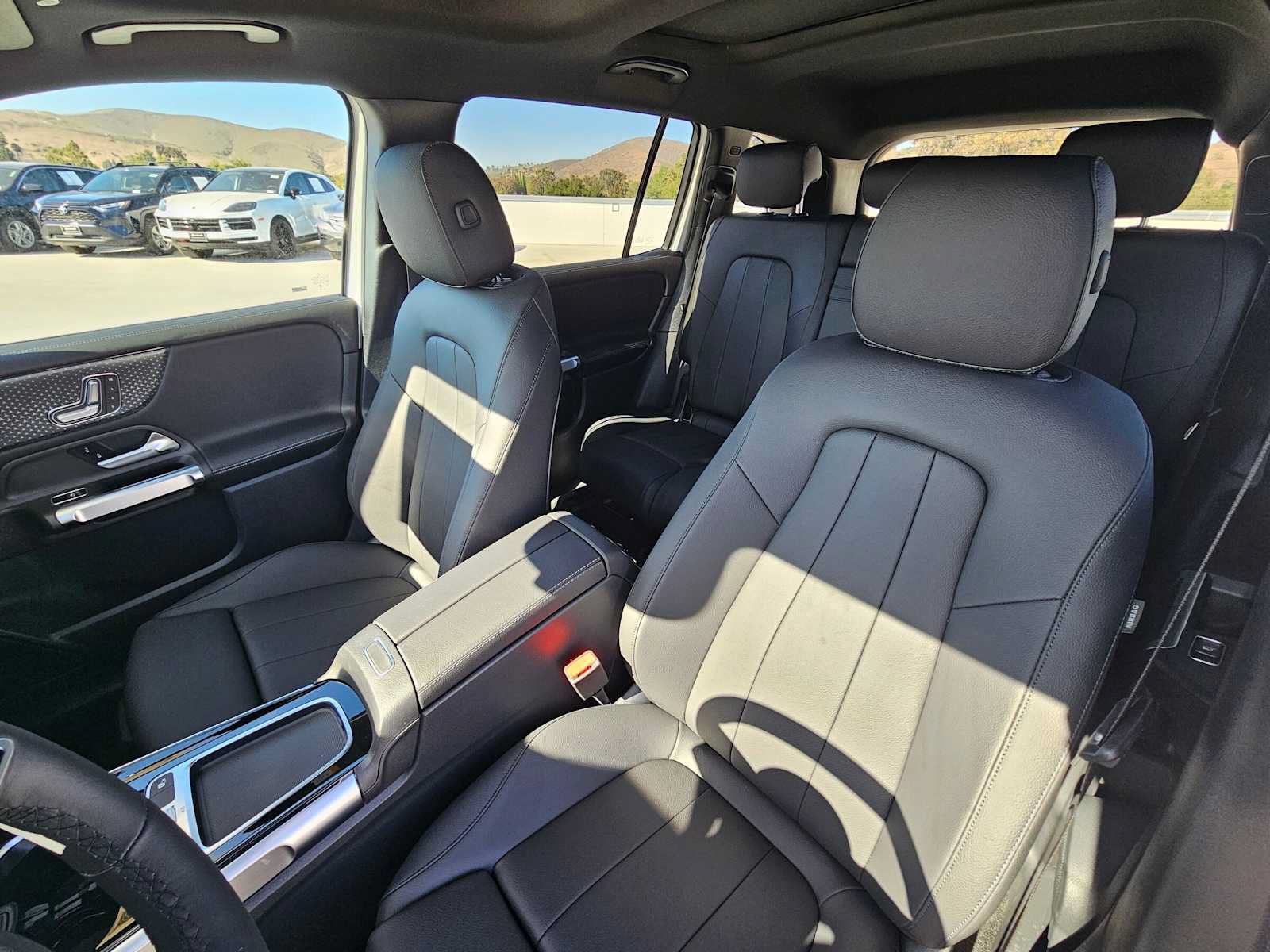 New 2026 Mercedes-Benz GLB 250 image 21