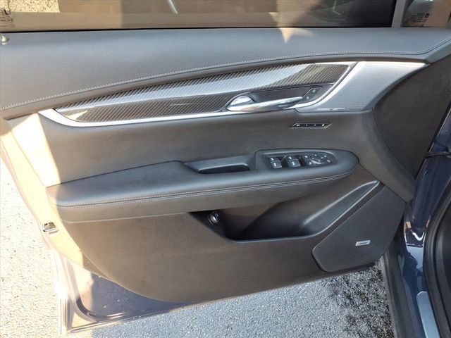 Certified 2024 Cadillac XT6 Sport w/ Technology Package AWD/4WD image 27