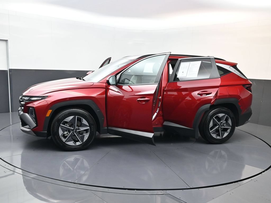 Used 2025 Hyundai Tucson SEL FWD image 30