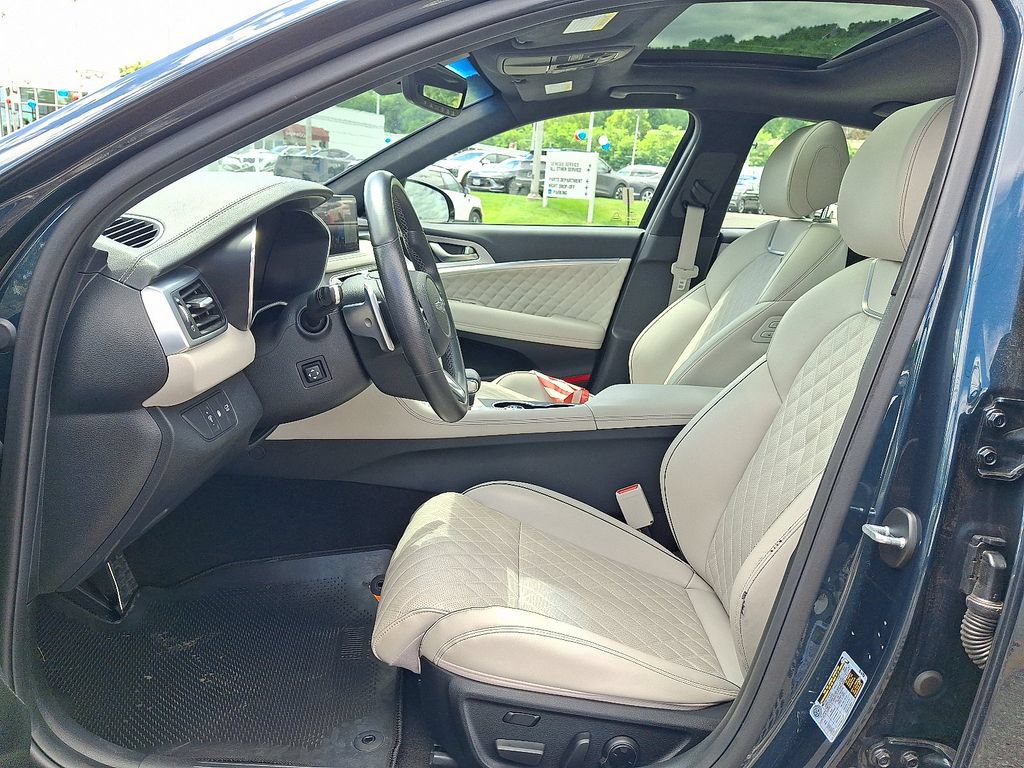Used 2023 Genesis G70 3.3T w/ Sport Prestige Package AWD/4WD image 14