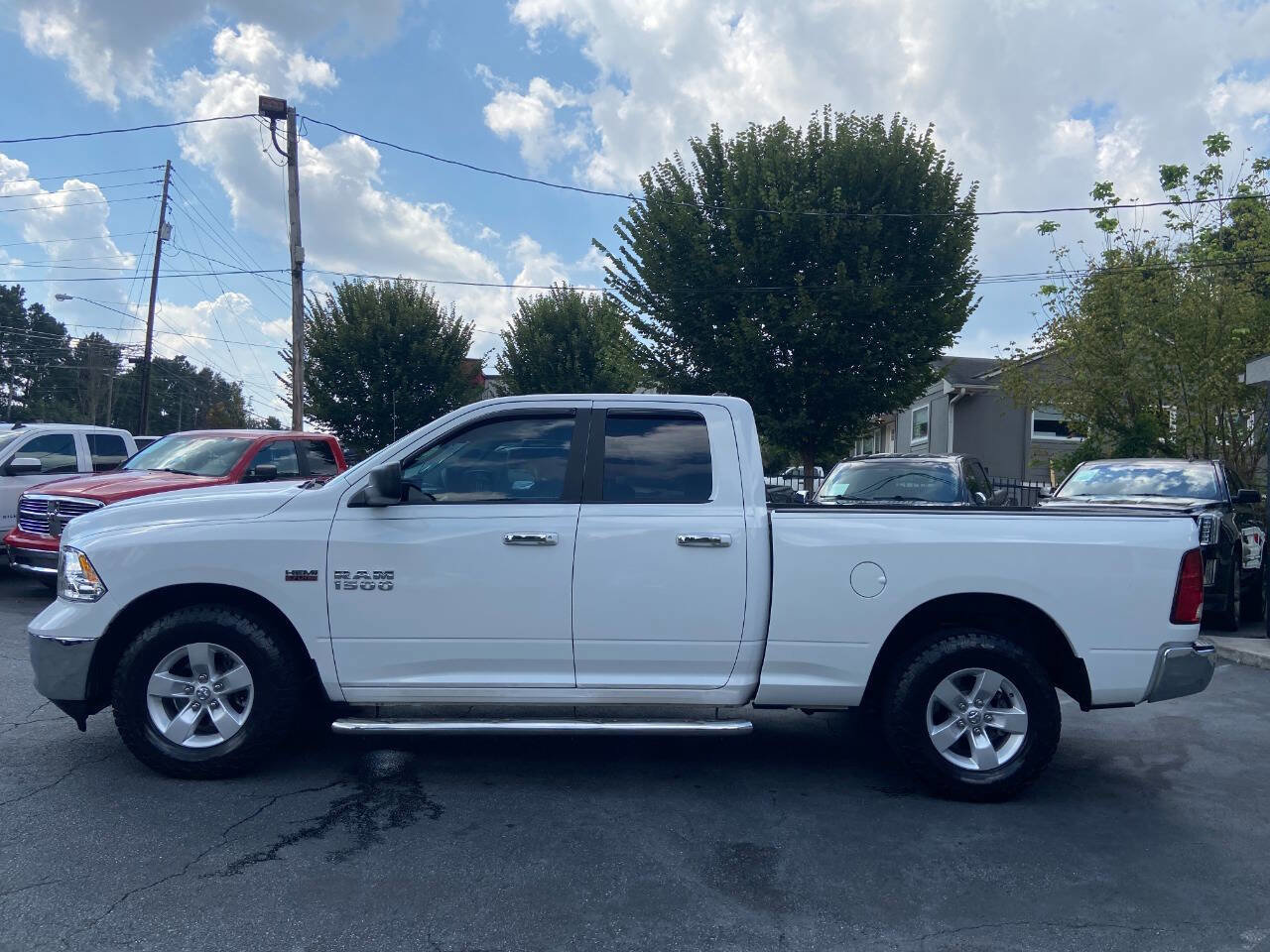 Used 2015 RAM 1500 Classic SLT image 9