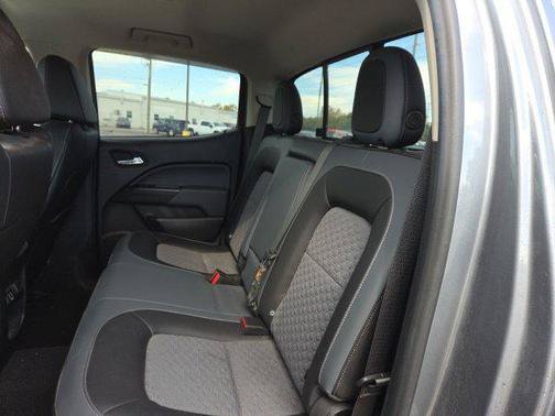 Used 2022 Chevrolet Colorado Z71 w/ Trail Boss Package AWD/4WD image 11
