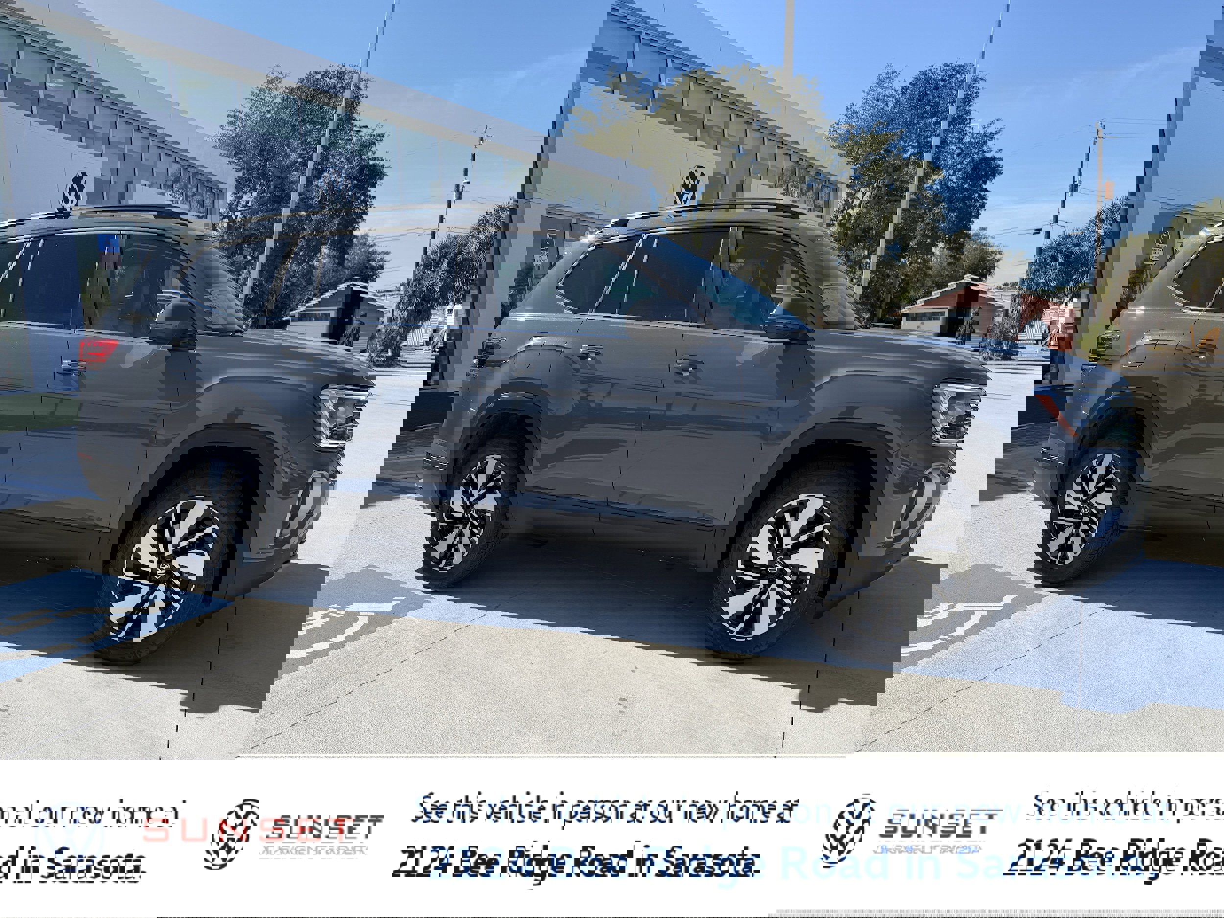 New 2026 Volkswagen Atlas SE image 1