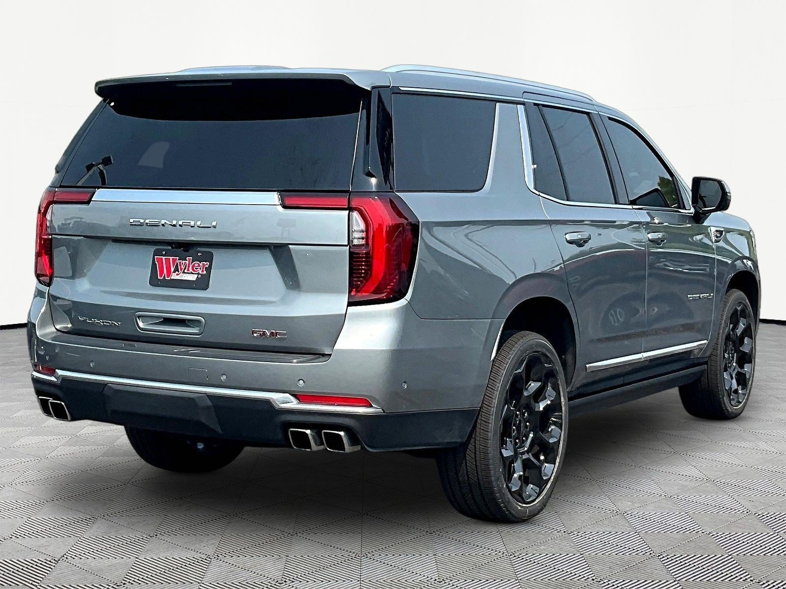 Used 2026 GMC Yukon Denali w/ Sun & Power Step Package AWD/4WD image 6