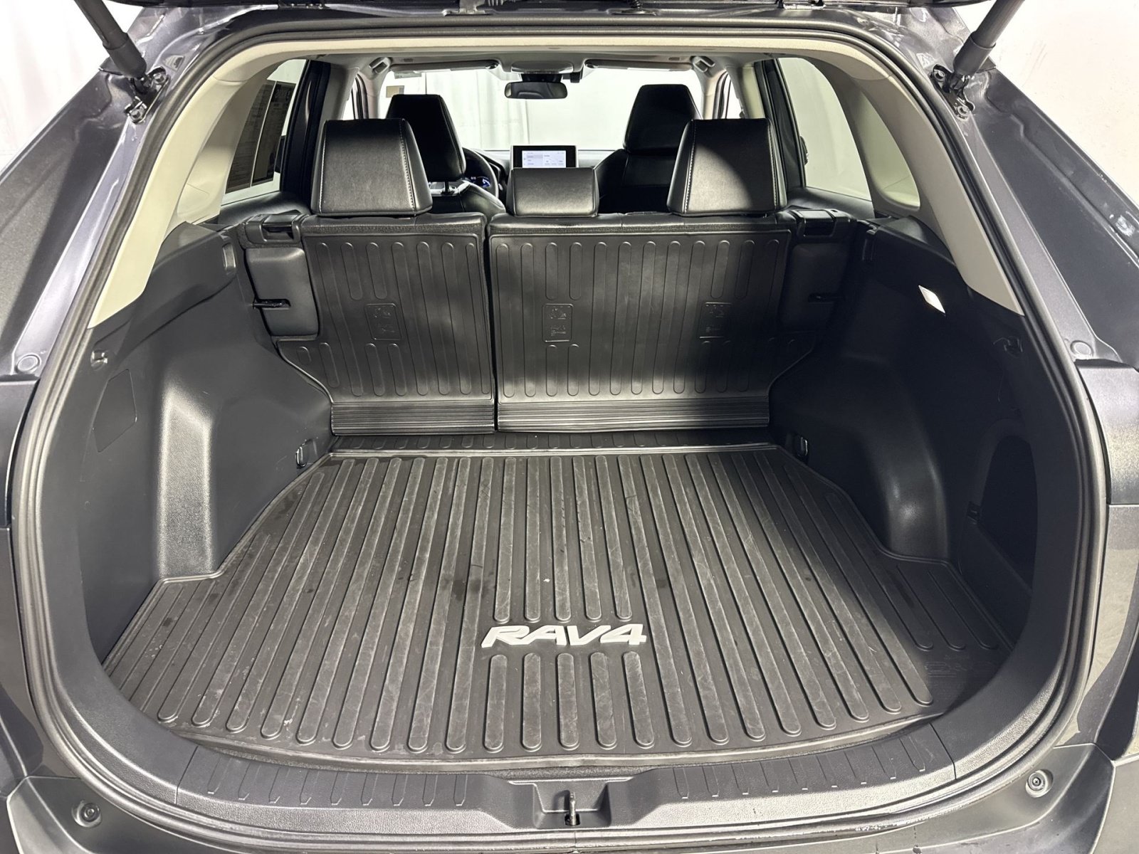 Used 2024 Toyota RAV4 XLE Premium w/ Weather Package AWD/4WD image 38