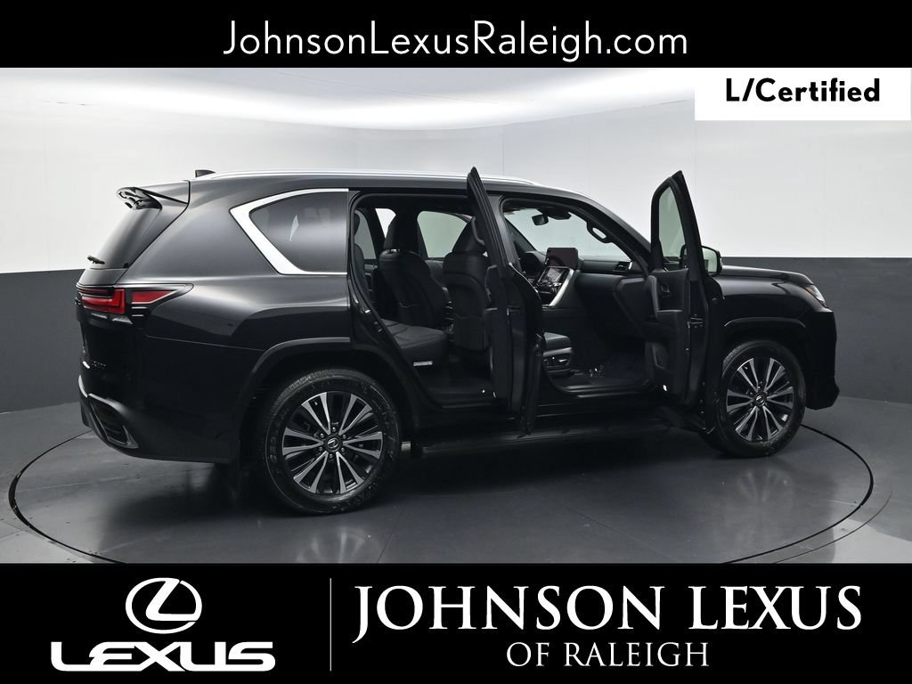 Certified 2025 Lexus LX 600 4WD w/ Interior Upgrade Package image 32