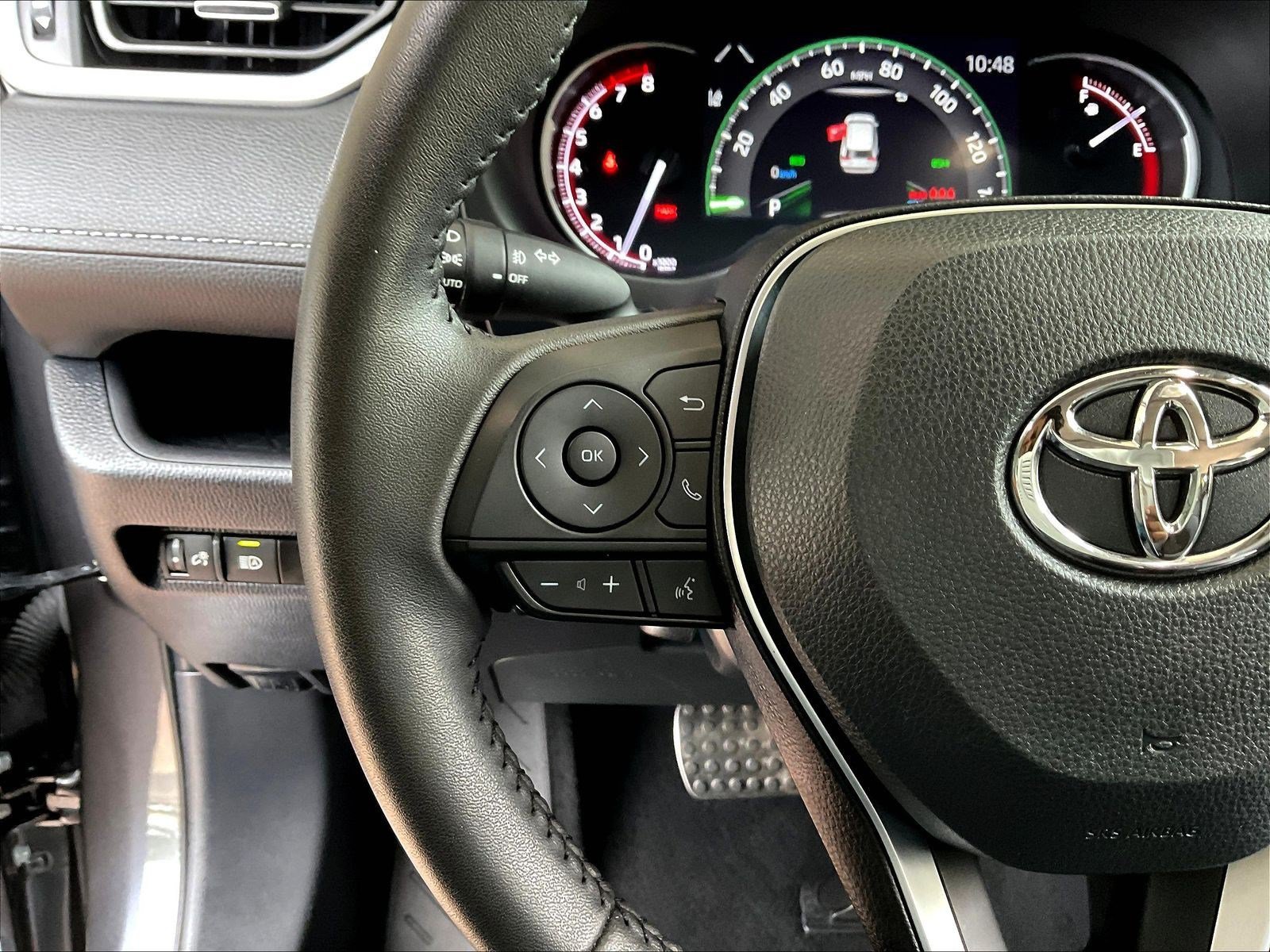 Used 2024 Toyota RAV4 XLE Premium FWD image 11