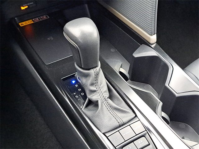 Used 2025 Toyota Camry XSE image 18