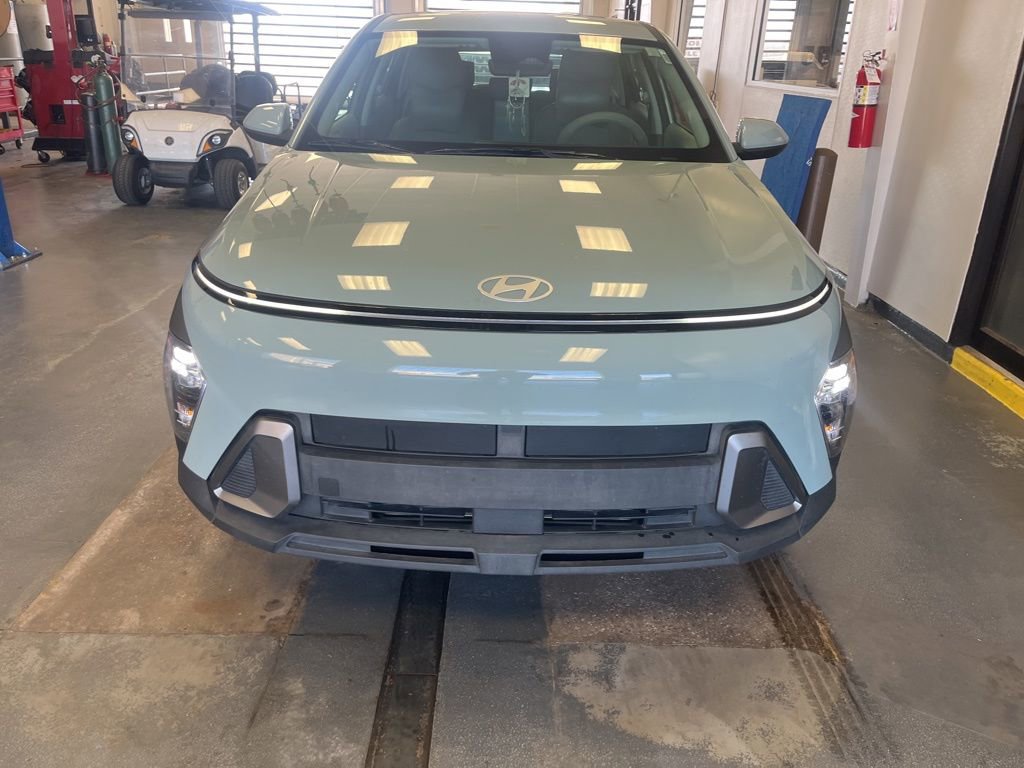 Used 2024 Hyundai Kona SE image 11