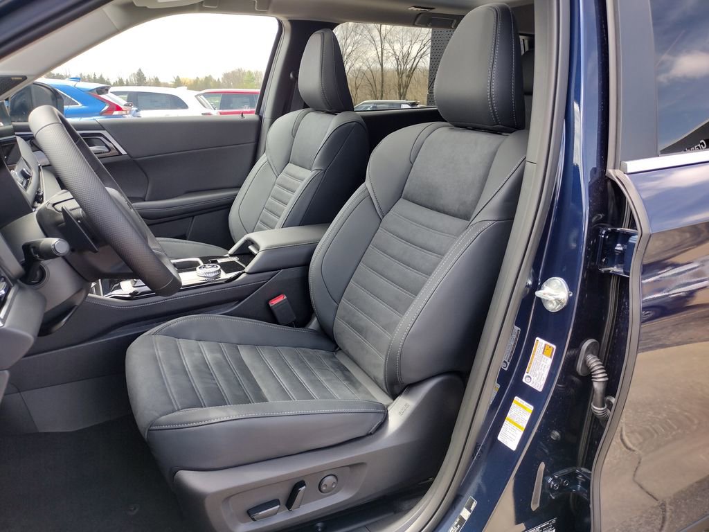 New 2026 Mitsubishi Outlander SE AWD/4WD image 8