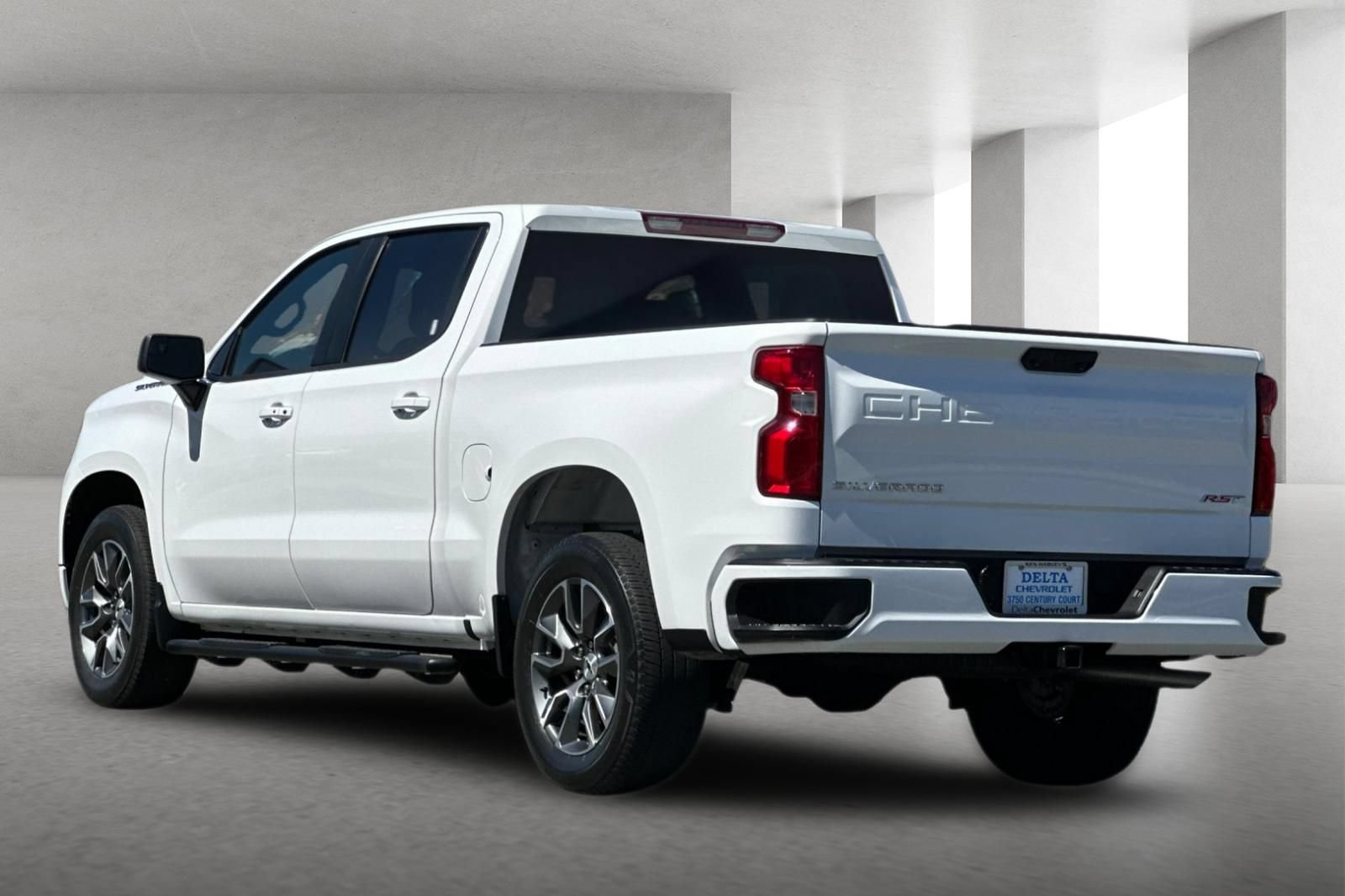 Used 2023 Chevrolet Silverado 1500 RST RWD image 6