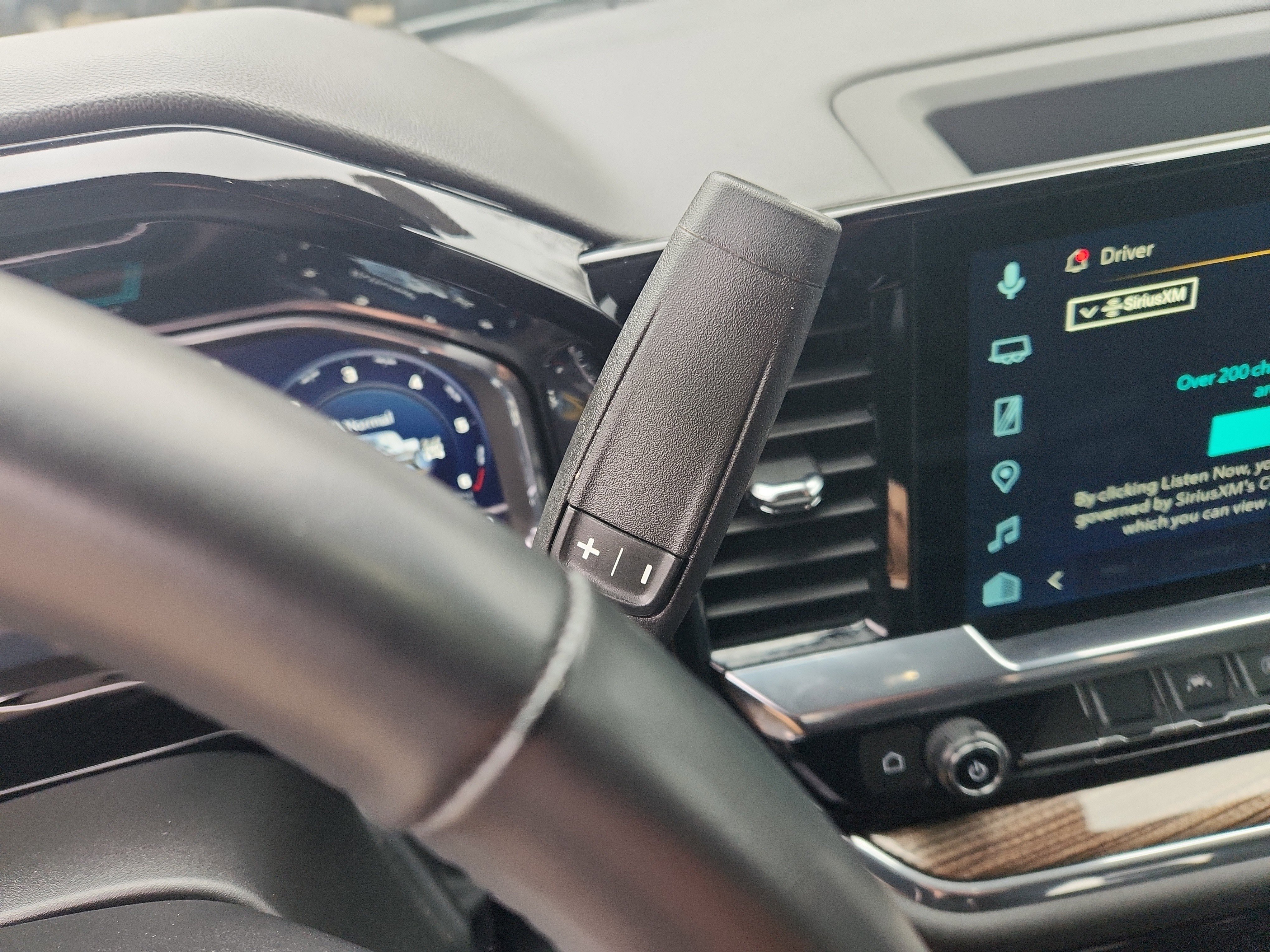 Used 2025 Chevrolet Silverado 1500 LT image 29