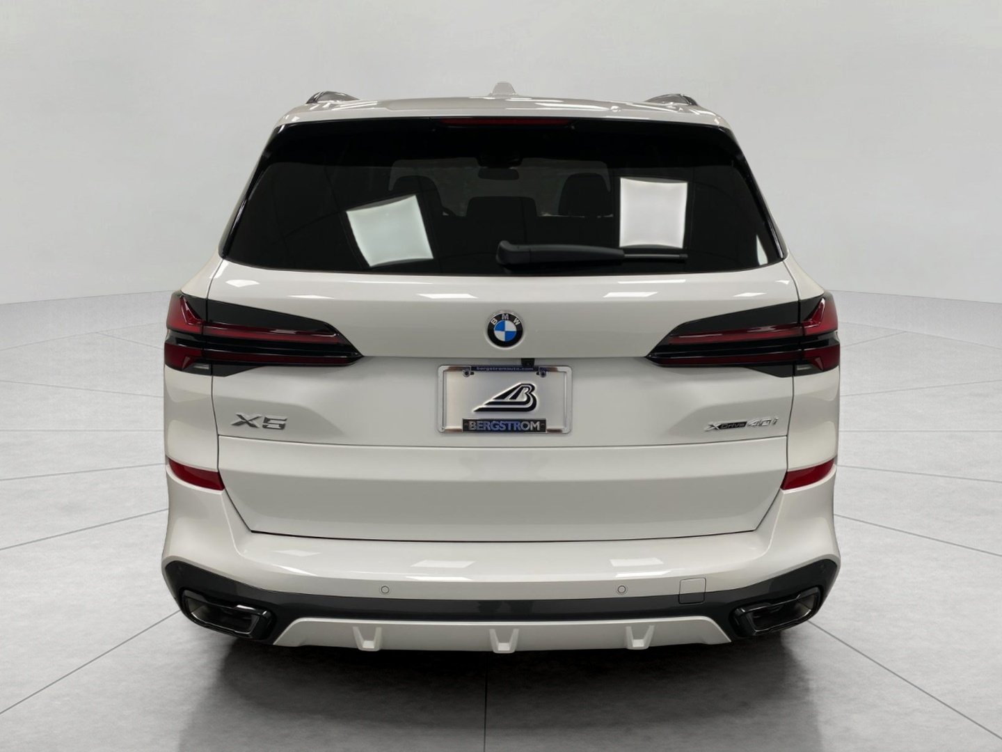 New 2026 BMW X5 xDrive40i w/ Executive Package AWD/4WD image 4