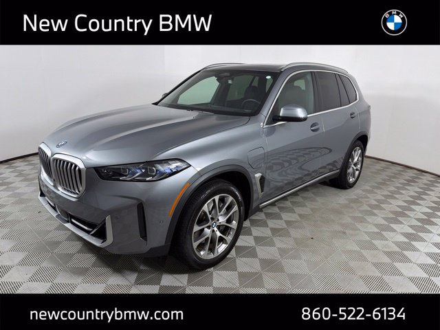Certified 2026 BMW X5 xDrive50e w/ Premium Package AWD/4WD image 3