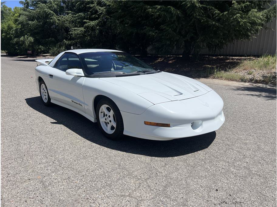 Used 1993 Pontiac Firebird Coupe RWD image 3