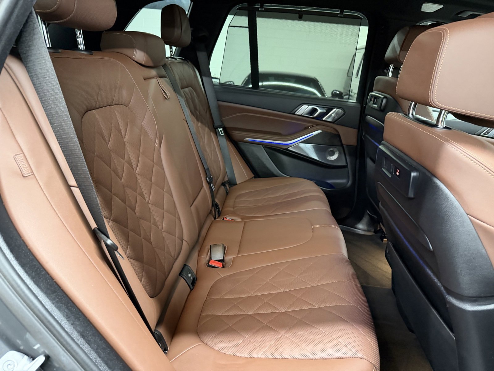 Used 2023 BMW X5 M50i w/ Executive Package image 23