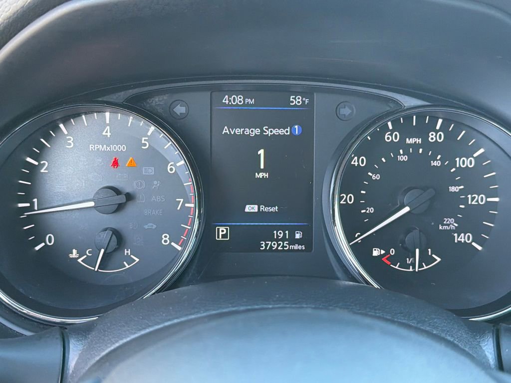 Used 2022 Nissan Rogue Sport SV w/ Technology Package image 26