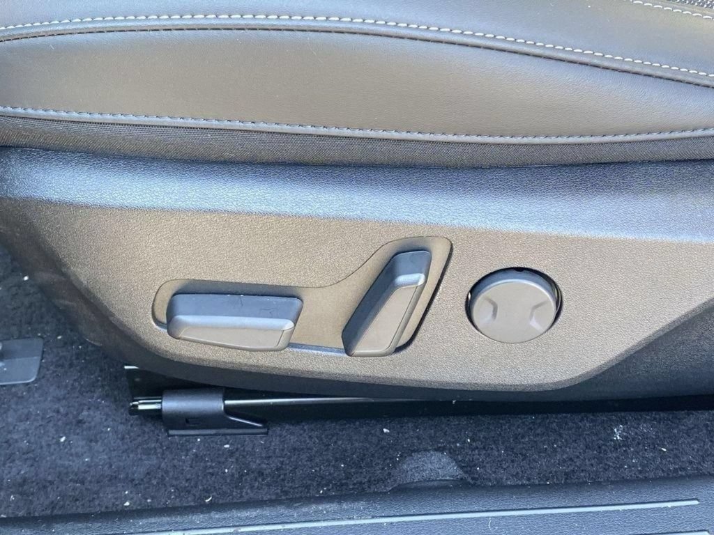 New 2025 Kia EV6 Light w/ Light LR Technology Package RWD image 13