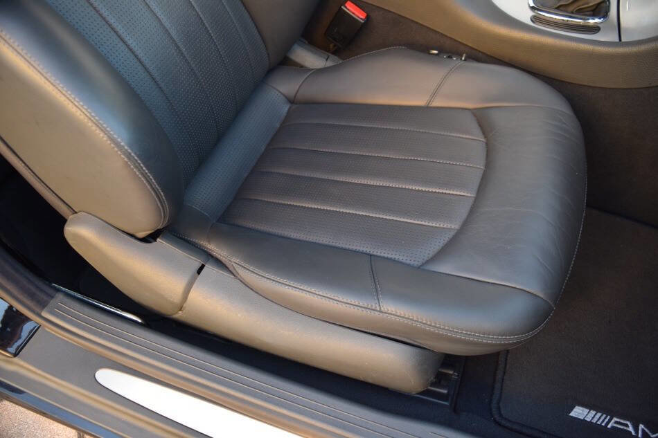 Used 2003 Mercedes-Benz CLK 55 AMG Coupe image 44