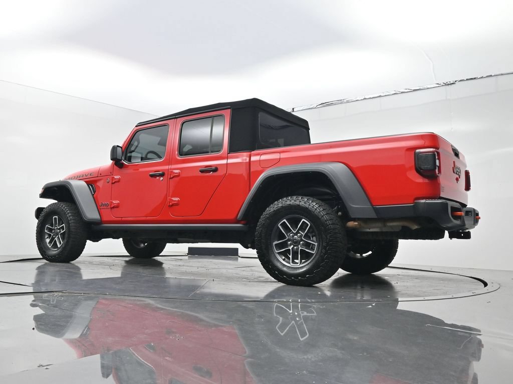 Used 2024 Jeep Gladiator Mojave AWD/4WD image 27