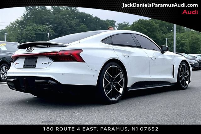 Used 2025 Audi RS e-tron GT performance w/ 21" Wheel Package AWD/4WD image 2