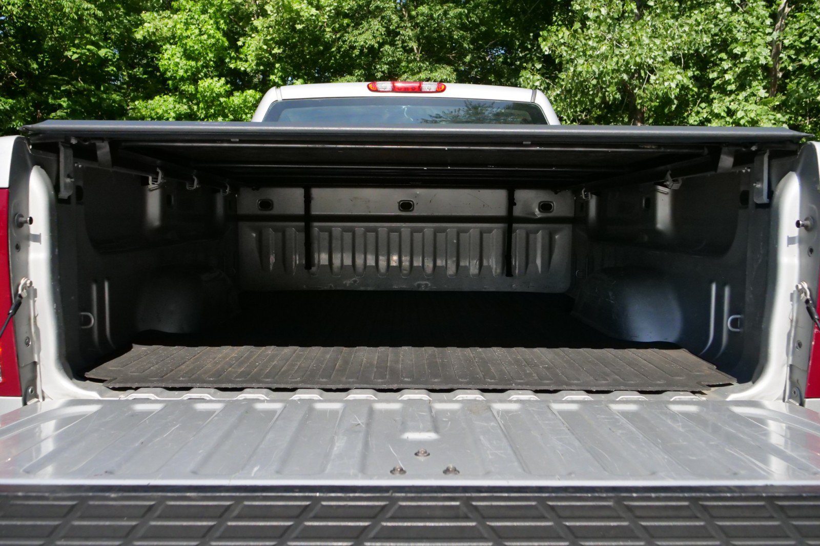 Used 2011 GMC Sierra 1500 W/T RWD image 18