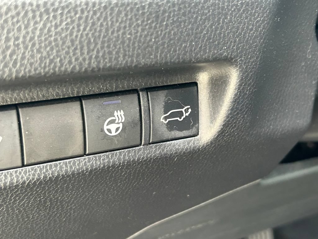 Used 2019 Toyota RAV4 XLE w/ Convenience Package AWD/4WD image 26