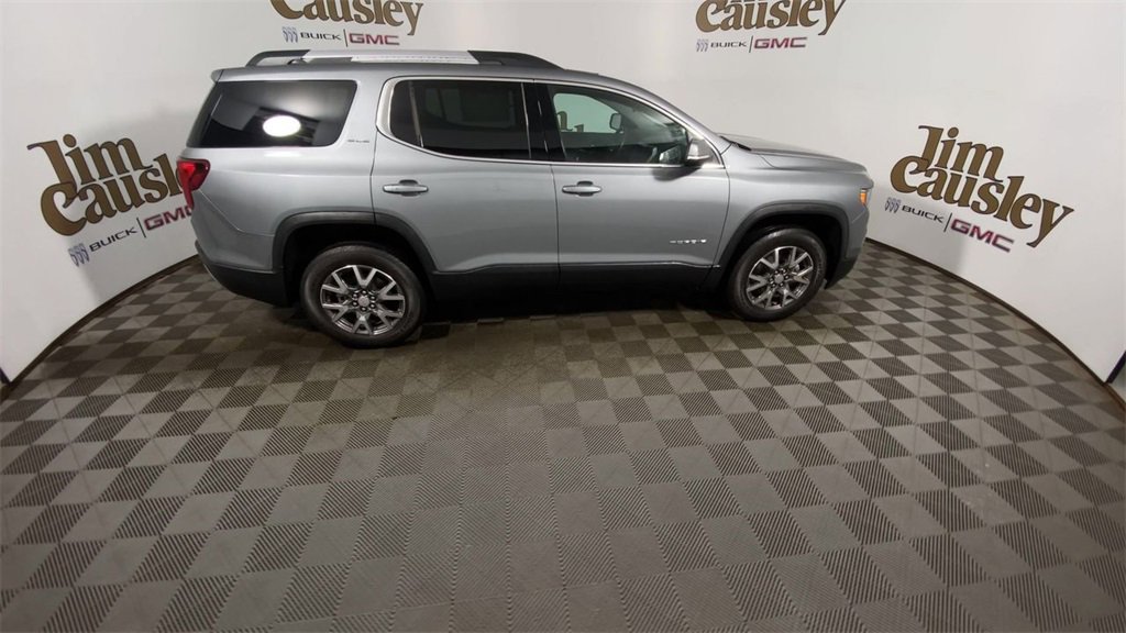 Used 2023 GMC Acadia SLE w/ Driver Convenience Package image 9