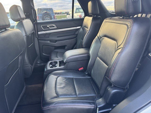 Used 2016 Ford Explorer Sport image 26
