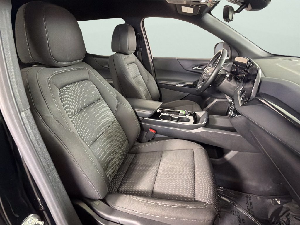 Certified 2025 Chevrolet Equinox LT w/ Safety and Technology Package FWD image 31