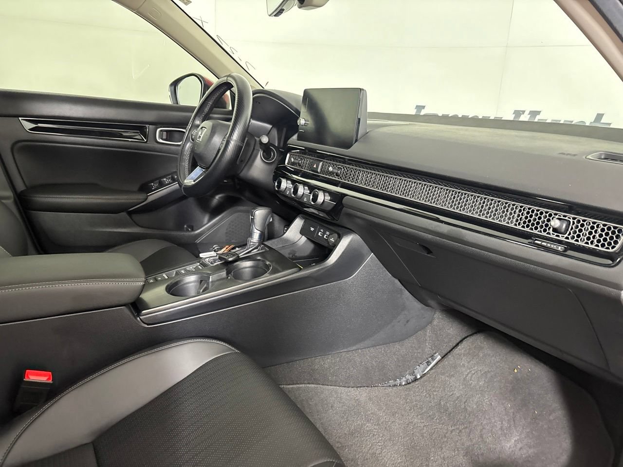 Used 2024 Honda Civic Touring image 32
