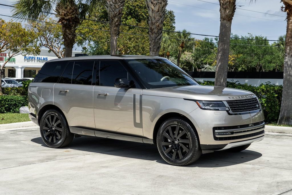 Used 2024 Land Rover Range Rover SE AWD/4WD image 10
