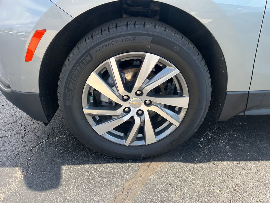 Certified 2023 Chevrolet Equinox LT FWD image 28