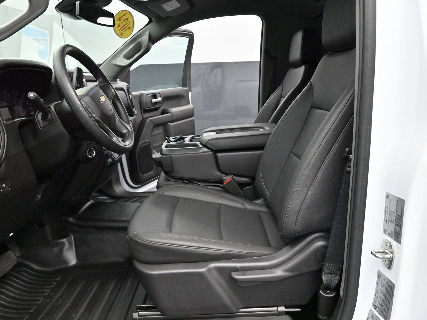 Used 2024 Chevrolet Silverado 2500 W/T w/ WT Convenience Package image 3