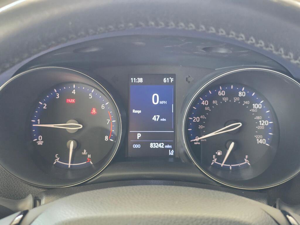 Used 2020 Toyota C-HR XLE image 27