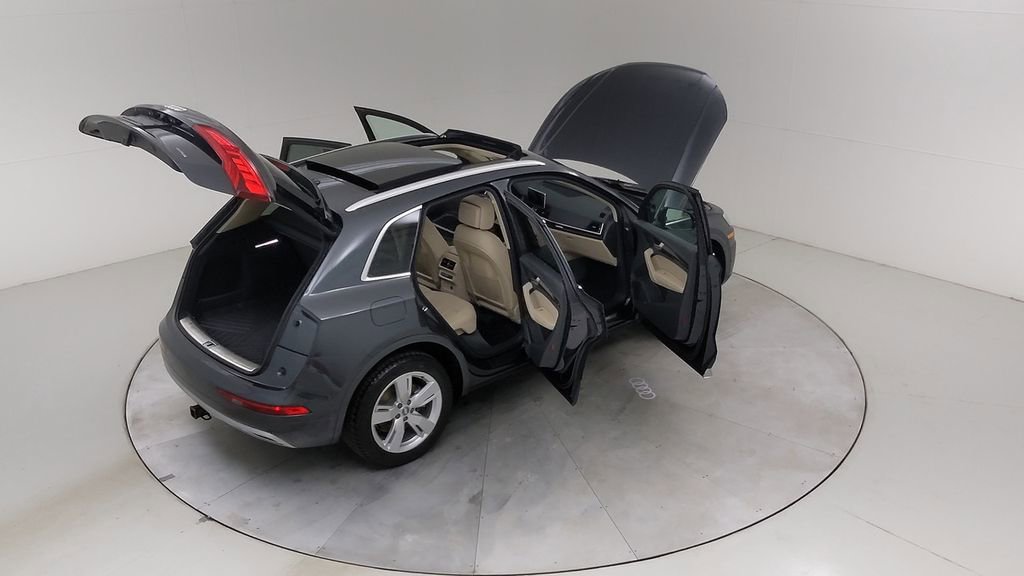 Used 2019 Audi Q5 Prestige w/ Prestige Package image 48