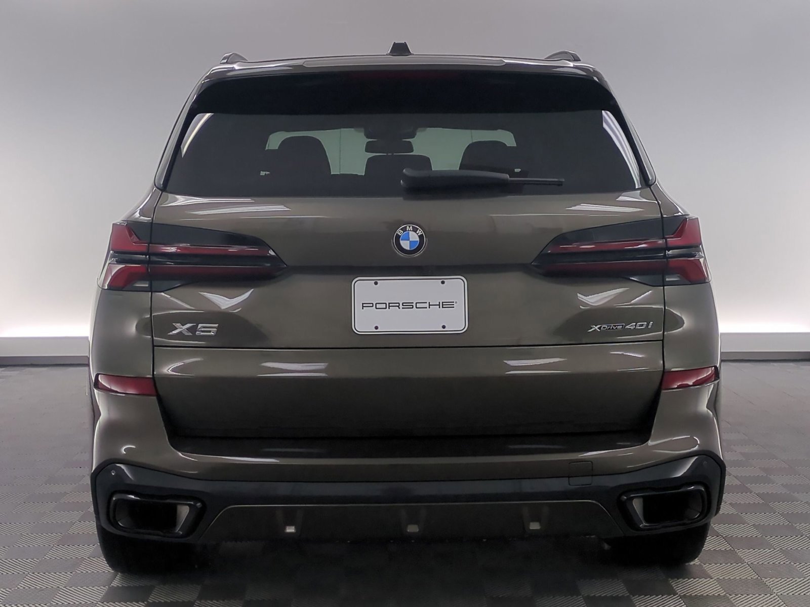 Used 2026 BMW X5 xDrive40i w/ M Sport Package AWD/4WD image 11