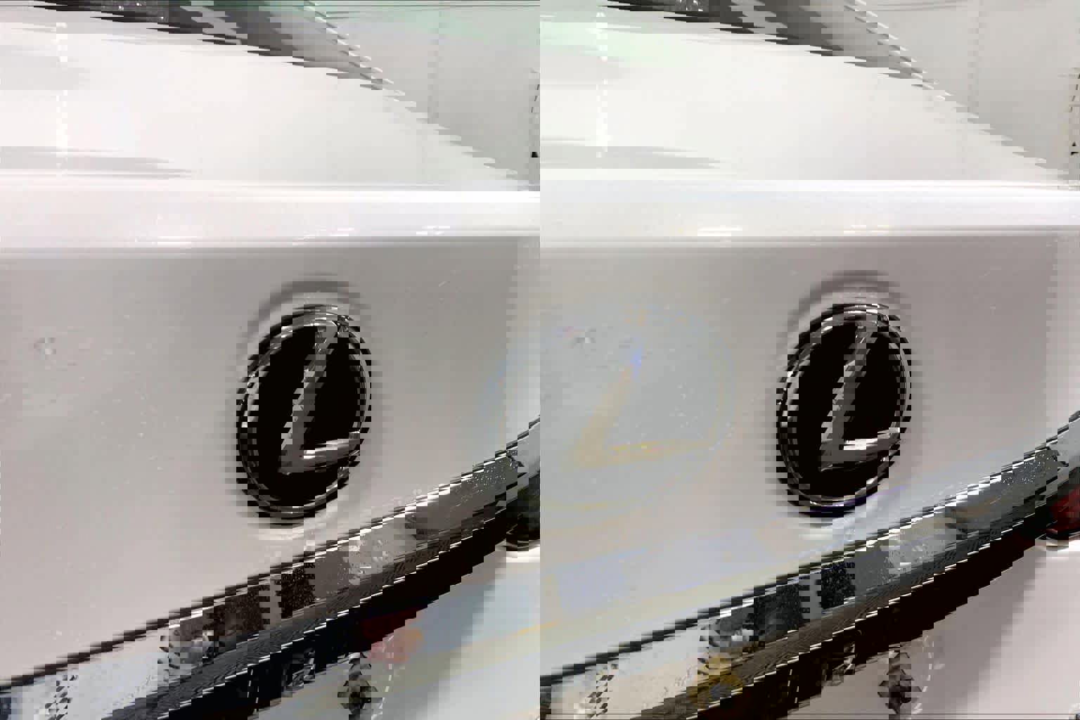 Used 2019 Lexus ES 350 w/ Premium Package image 31