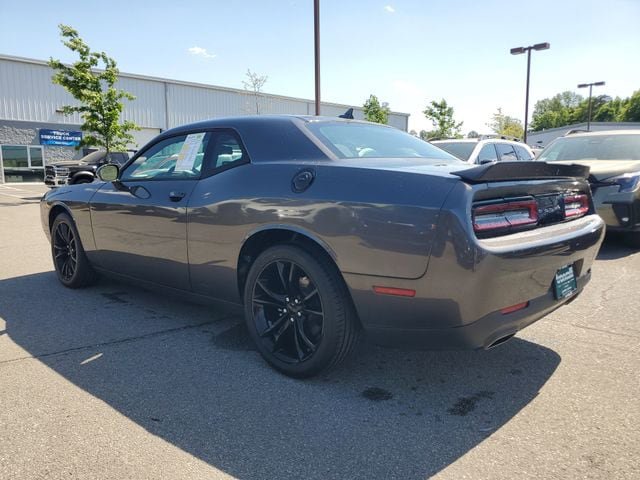 Certified 2016 Dodge Challenger SXT w/ Blacktop Package image 4