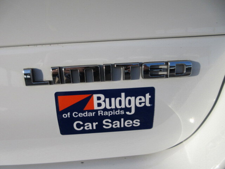 Used 2023 Jeep Grand Cherokee L Limited w/ Trailer Tow Group (B) image 11